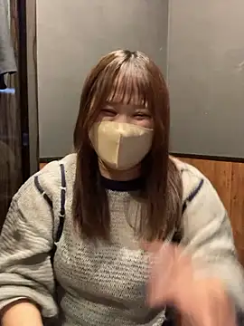 Snapshot of mitarashi_awww chatting on November 17, 2025, 3:07 pm mitarashi awww online show from November 17, 2025, 3:07 pm