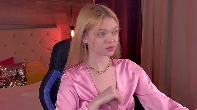 Snapshot of AdeleCartier chatting on February 23, 2025, 2:18 am AdeleCartier online show from February 23, 2025, 2:18 am