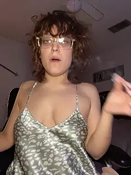 grassXass420 online show from May 13, 2026, 4:54 am