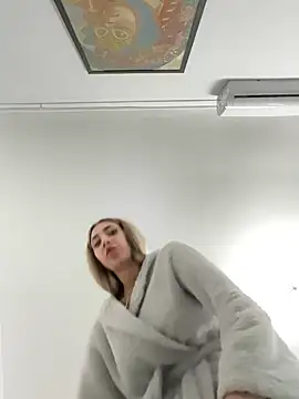 BonyBon29 online show from February 17, 2026, 8:33 am