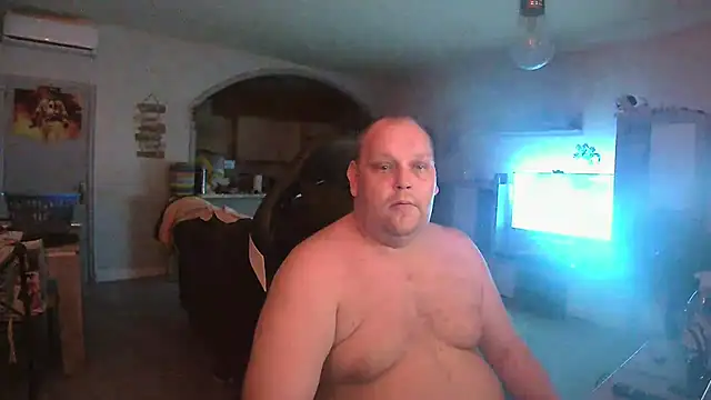 Hotfire-112 online show from March 26, 2026, 10:26 pm