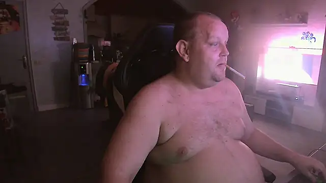 Hotfire-112 online show from March 28, 2026, 11:15 pm