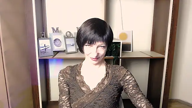  AngeliaFlow  online show from November 10, 2025, 7:51 am