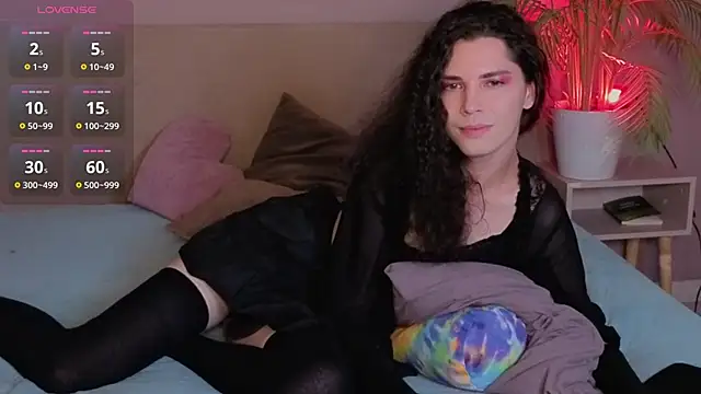 DamienLake online show from October 10, 2025, 8:41 pm