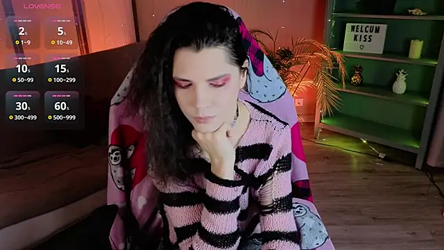 Snapshot of DamienLake chatting on February 12, 2026, 8:59 pm DamienLake online show from February 12, 2026, 8:59 pm