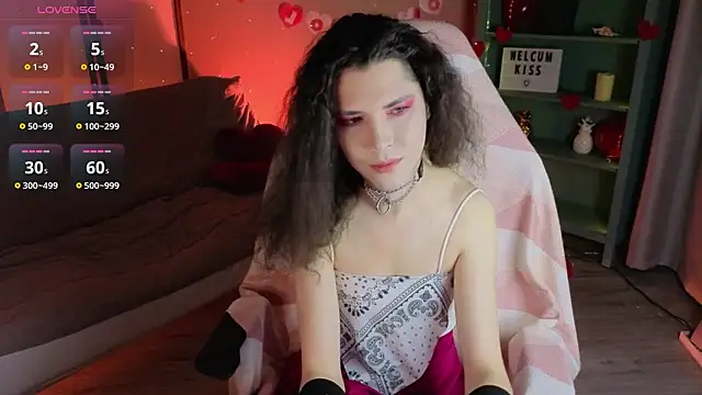 Snapshot of DamienLake chatting on February 16, 2026, 8:38 pm DamienLake online show from February 16, 2026, 8:38 pm