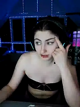 Snapshot of Gamergirl-Linela chatting on February 7, 2025, 6:13 pm Gamergirl-Linela online show from February 7, 2025, 6:13 pm