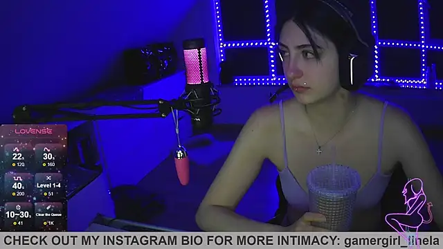 Snapshot of Gamergirl-Linela chatting on September 13, 2025, 4:01 am Gamergirl-Linela online show from September 13, 2025, 4:01 am