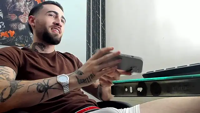 Luke davis01 online show from March 14, 2025, 5:02 pm