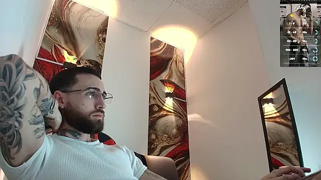 Snapshot of Luke_davis01 chatting on February 9, 2026, 1:04 pm Luke davis01 online show from February 9, 2026, 1:04 pm