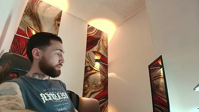 Snapshot of Luke_davis01 chatting on February 12, 2026, 12:55 pm Luke davis01 online show from February 12, 2026, 12:55 pm