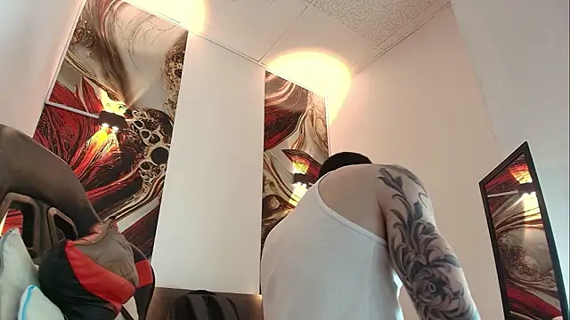 Snapshot of Luke_davis01 chatting on February 15, 2026, 12:58 pm Luke davis01 online show from February 15, 2026, 12:58 pm