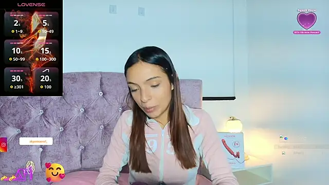 Skye Moore online show from October 21, 2025, 12:06 pm