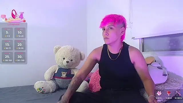 Snapshot of Brianna_Hard chatting on September 16, 2025, 2:01 am Brianna Hard online show from September 16, 2025, 2:01 am