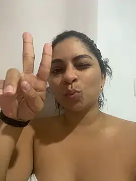 Snapshot of Tana_latin chatting on February 25, 2025, 12:14 am Tana latin online show from February 25, 2025, 12:14 am