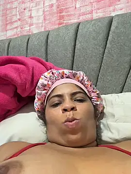 Snapshot of Tana_latin chatting on May 2, 2026, 11:21 pm Tana latin online show from May 2, 2026, 11:21 pm