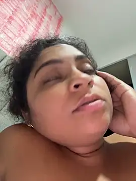 Snapshot of Tana_latin chatting on June 2, 2026, 2:02 am Tana latin online show from June 2, 2026, 2:02 am