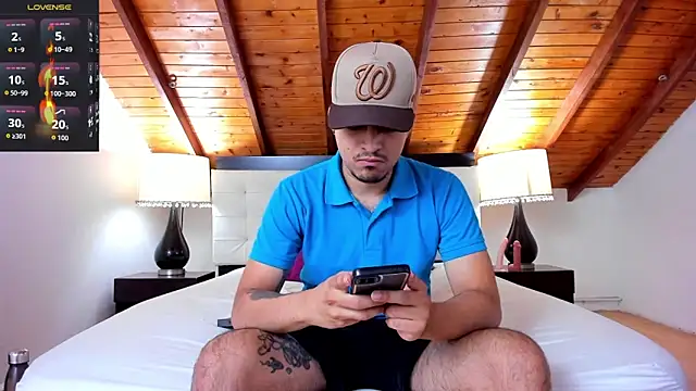 Sebastian Berne online show from October 21, 2025, 7:25 pm