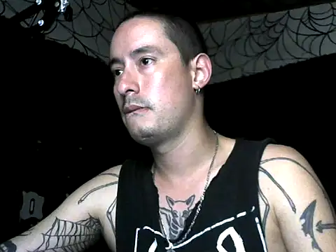 vampireathome online show from December 5, 2025, 6:22 am