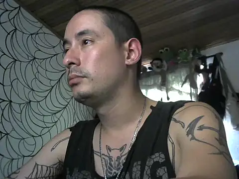 vampireathome online show from April 26, 2026, 8:28 pm