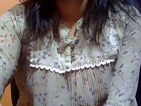 Snapshot of Your_cutiepie_ chatting on February 20, 2025, 6:35 pm Your cutiepie online show from February 20, 2025, 6:35 pm