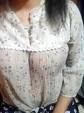 Snapshot of Your_cutiepie_ chatting on February 21, 2025, 10:07 am Your cutiepie online show from February 21, 2025, 10:07 am