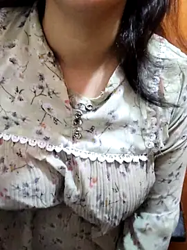 Snapshot of Your_cutiepie_ chatting on February 28, 2025, 11:23 pm Your cutiepie online show from February 28, 2025, 11:23 pm