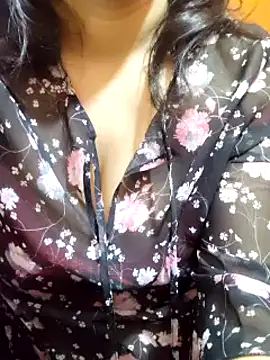 Snapshot of Your_cutiepie_ chatting on March 7, 2025, 8:22 pm Your cutiepie online show from March 7, 2025, 8:22 pm