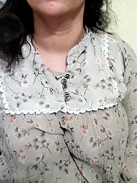 Snapshot of Your_cutiepie_ chatting on March 14, 2025, 6:18 pm Your cutiepie online show from March 14, 2025, 6:18 pm
