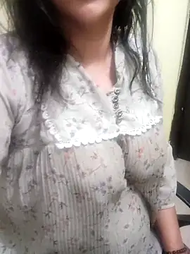 Snapshot of Your_cutiepie_ chatting on March 20, 2025, 6:31 pm Your cutiepie online show from March 20, 2025, 6:31 pm