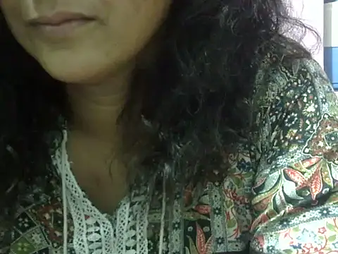 Snapshot of Your_cutiepie_ chatting on May 1, 2026, 6:23 pm Your cutiepie online show from May 1, 2026, 6:23 pm