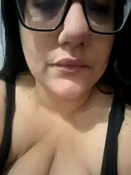 daianaspencer online show from December 3, 2025, 8:00 am