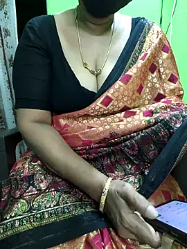 niiveditha online show from October 13, 2025, 3:06 am