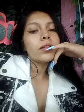 AmbarBaker  online show from February 12, 2025, 10:04 pm