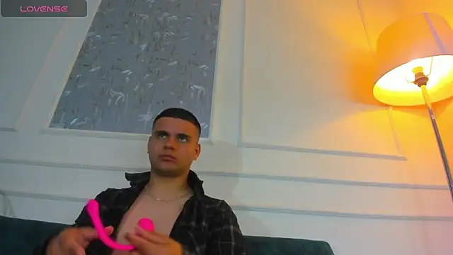 Sebastian Phoenix online show from February 22, 2025, 3:03 pm