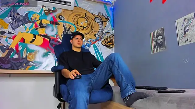 Sebastian Phoenix online show from March 9, 2025, 3:11 am