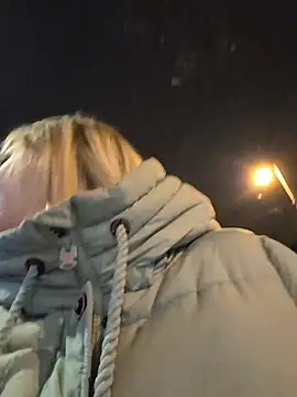 Snapshot of Sexybiene969 chatting on November 24, 2025, 5:12 pm Sexybiene969 online show from November 24, 2025, 5:12 pm