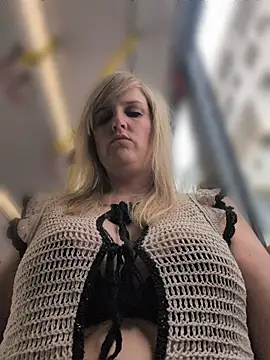 Sexybiene969 online show from May 22, 2026, 4:01 pm