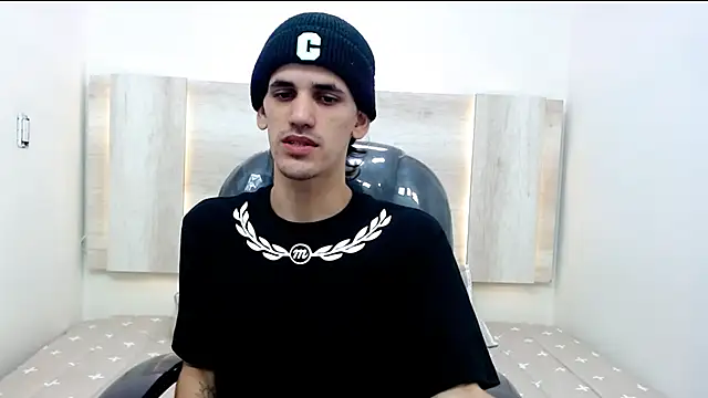 Dirty Kingg online show from March 13, 2025, 9:05 pm