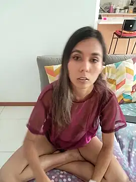 Alicee10 online show from October 7, 2025, 5:32 pm