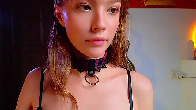 DemiDee online show from December 5, 2024, 12:00 pm