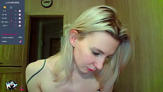 Snapshot of Caramel_piegirl chatting on February 17, 2025, 8:36 pm Caramel piegirl online show from February 17, 2025, 8:36 pm