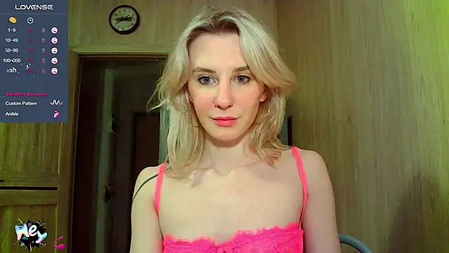 Snapshot of Caramel_piegirl chatting on March 11, 2025, 7:25 pm Caramel piegirl online show from March 11, 2025, 7:25 pm