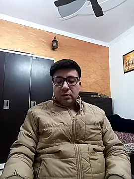 innocentboy1987 online show from February 14, 2025, 8:42 am