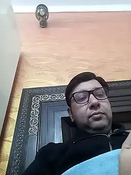 innocentboy1987 online show from February 28, 2025, 7:48 am