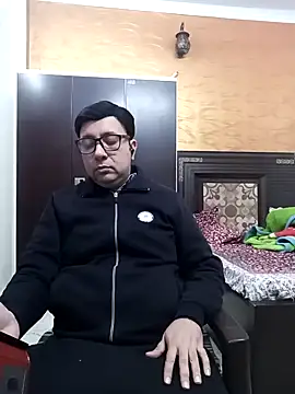 innocentboy1987 online show from March 3, 2025, 8:49 am