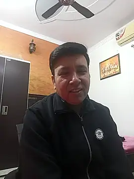 innocentboy1987 online show from January 12, 2026, 5:01 am