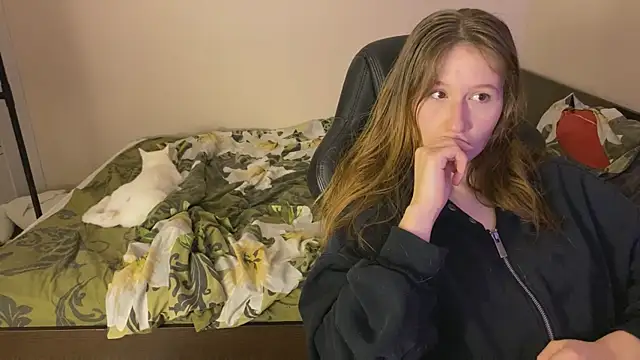 Snapshot of Sabrinaanddaniel chatting on October 27, 2025, 6:45 pm Sabrinaanddaniel online show from October 27, 2025, 6:45 pm