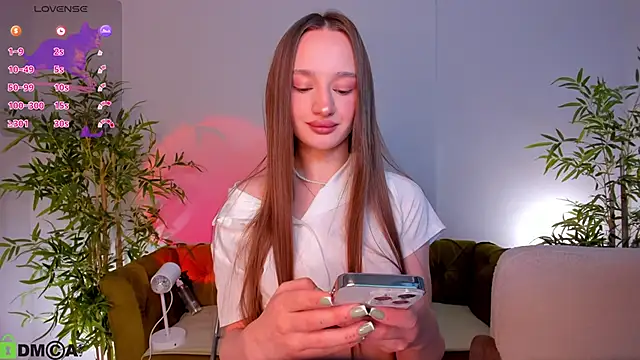 miiss  lulu online show from May 25, 2026, 1:11 am