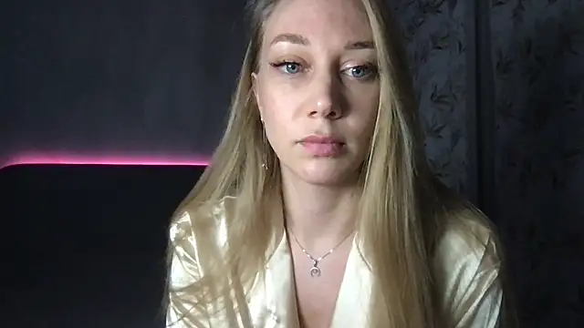 Snapshot of Engel_13 chatting on March 3, 2025, 7:17 pm Engel 13 online show from March 3, 2025, 7:17 pm